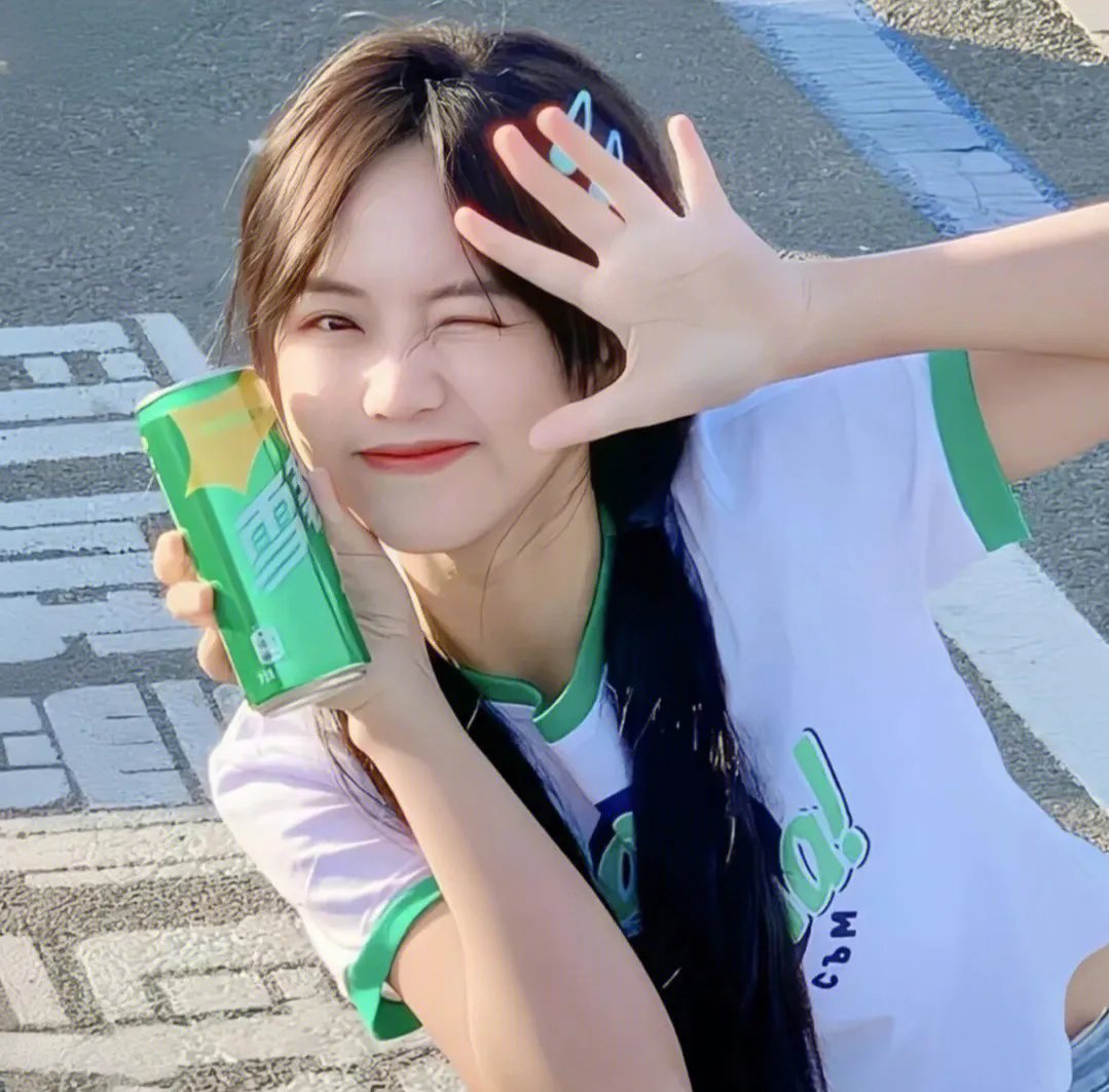 美少女大劈叉第二季 海报